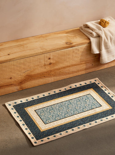 Night garden bath mat